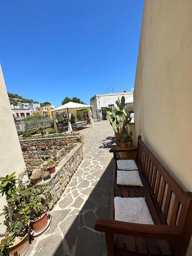 Ponza Inn- Casa Giovanna Buitenkant foto