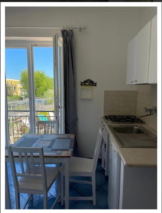 Ponza Inn- Casa Giovanna Buitenkant foto