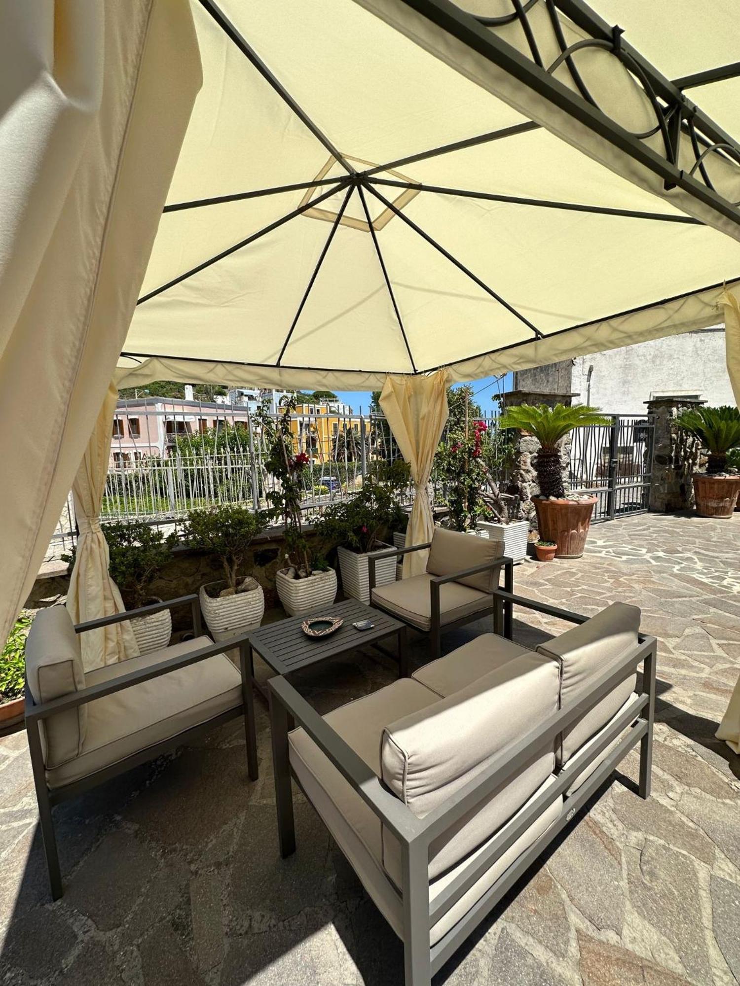 Ponza Inn- Casa Giovanna Buitenkant foto
